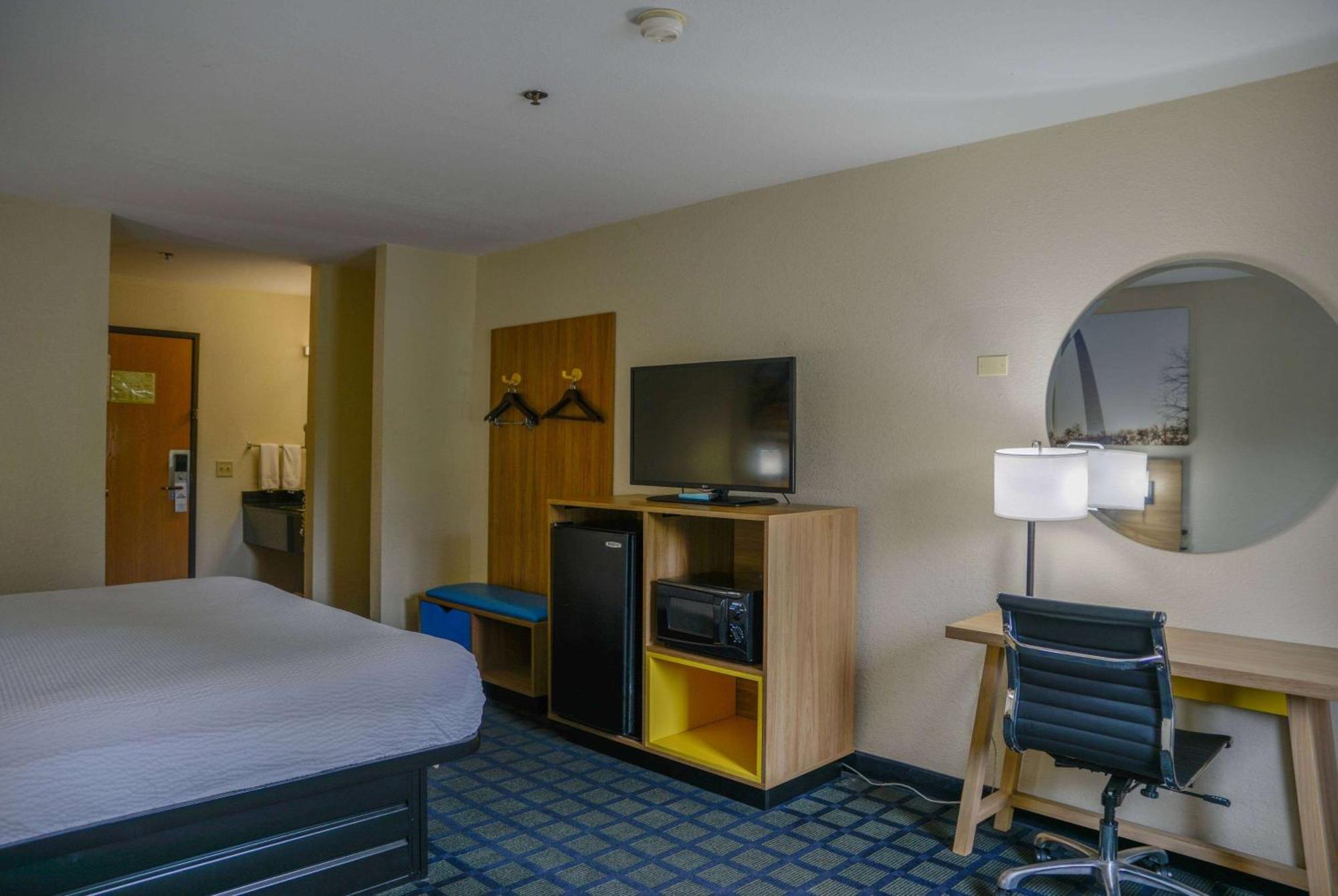 Days Inn By Wyndham Mount Vernon Esterno foto